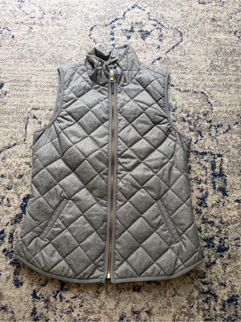 Old Navy Quilted Sleeveless Vest